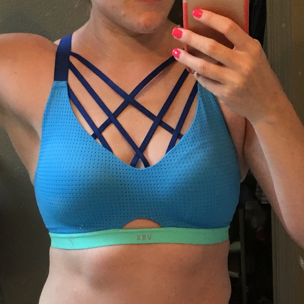 VSX Sport 34D strappy sports bra